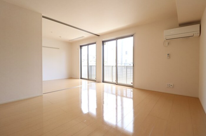 居室・リビング　リビング全景