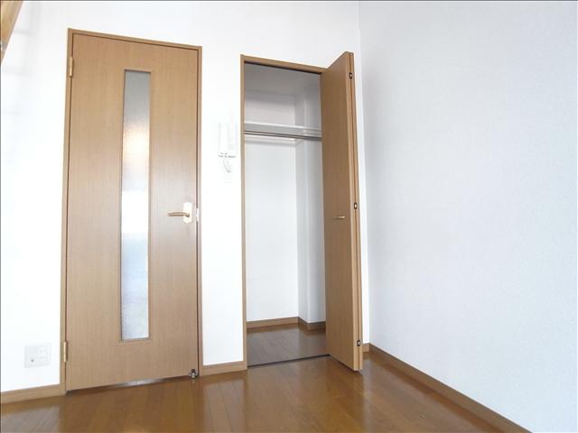 収納　クローゼット