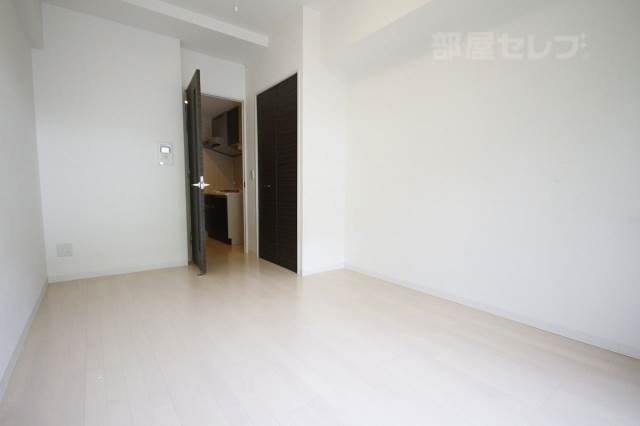 居室・リビング　写真は２０４号室です