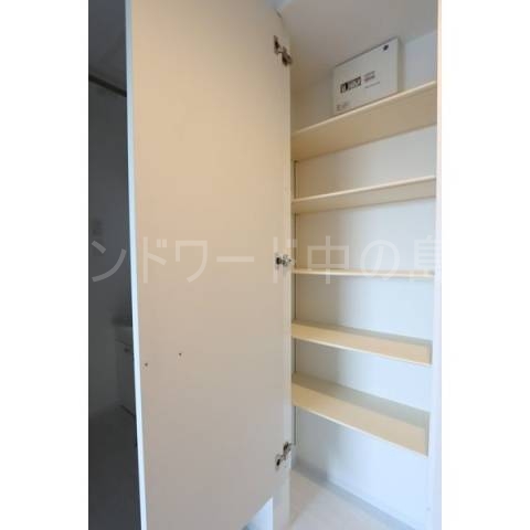 玄関　詳細は、ウィンドワード中の島店までご相談下さい。