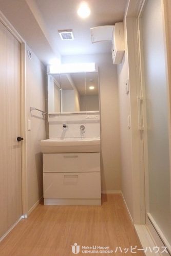 洗面設備　写真は別部屋のものになります。実際の写真を優先とします。