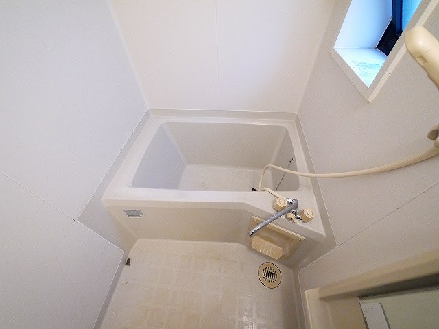 バス・シャワールーム　日々の暮らしに欠かせないお風呂です