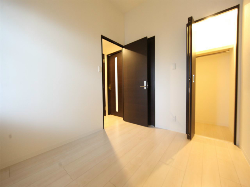 その他部屋・スペース　洋室4.7帖　ウォークインクローゼット付（収納充実してます）