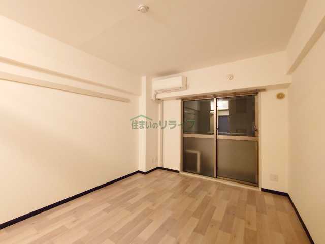 居室・リビング　別室参考画像です