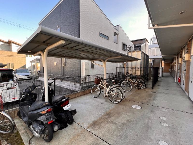 その他　駐輪スペースです。
