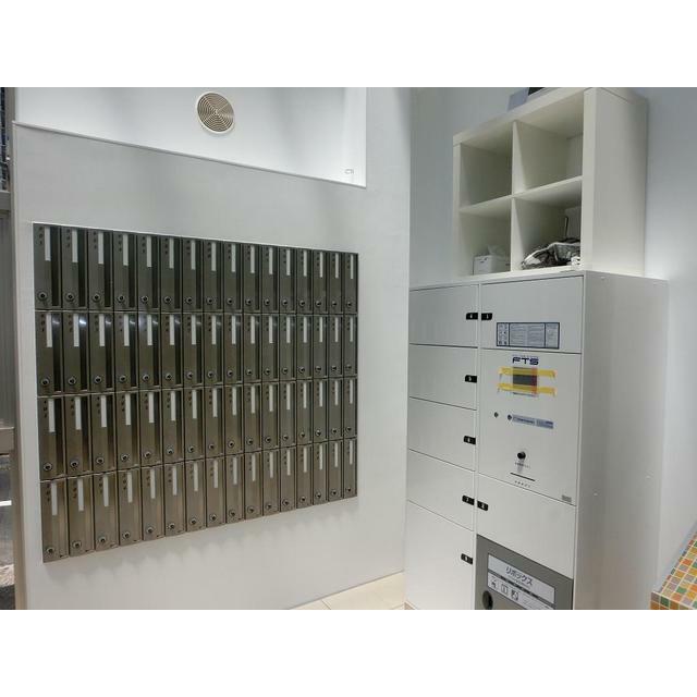 エントランス　宅配ＢＯＸ、リボックスもあり