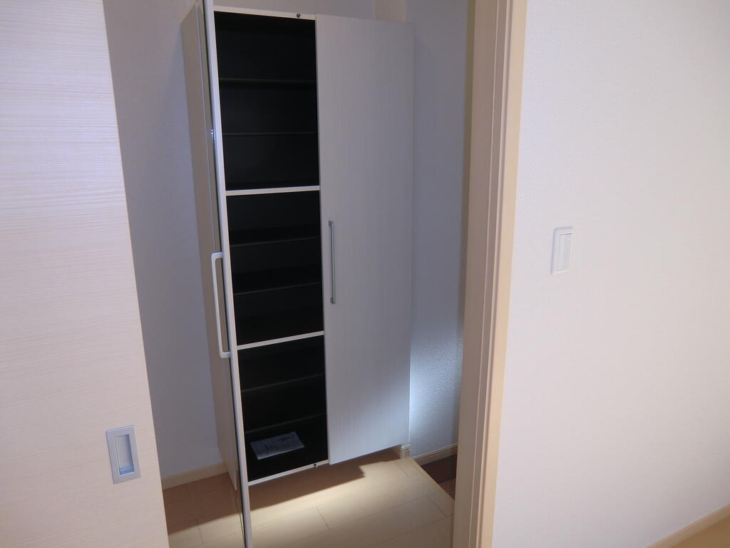 その他設備　シューズボックス