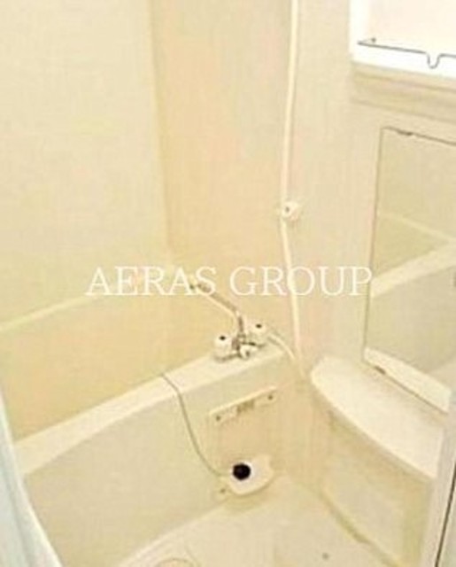 バス・シャワールーム　家具はイメージです