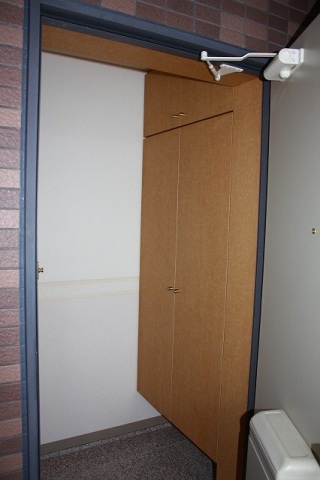玄関　同物件別号室