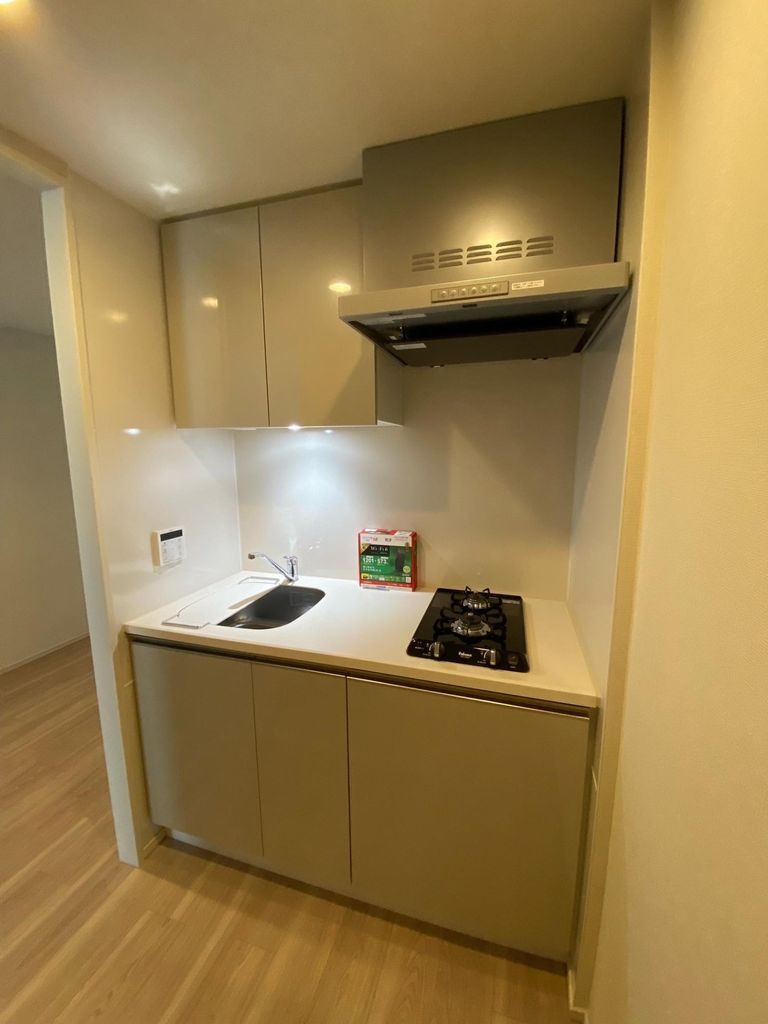 キッチン　玄関
