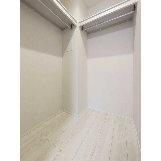 収納　■ウォークインクローゼット