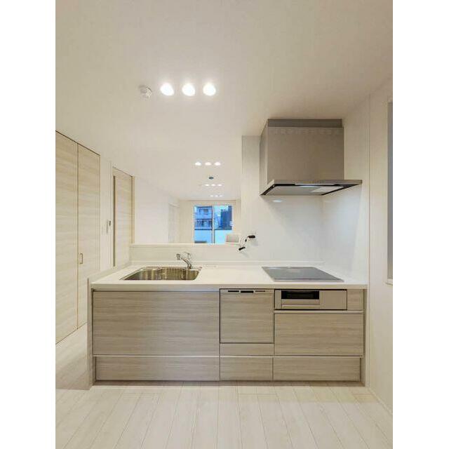 キッチン　■ＩＨ３口・グリル付きのシステムキッチン【食洗機付き】