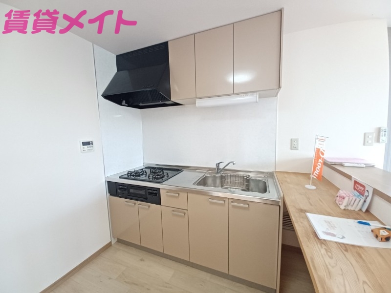 キッチン　同型参考写真