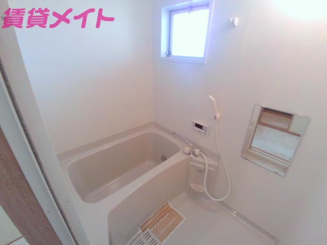 バス・シャワールーム　同型参考写真