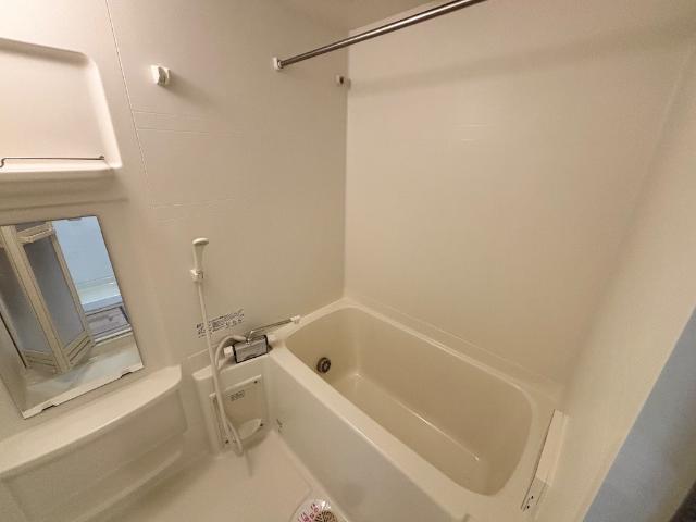 バス・シャワールーム　ゆったり過ごせるお風呂です