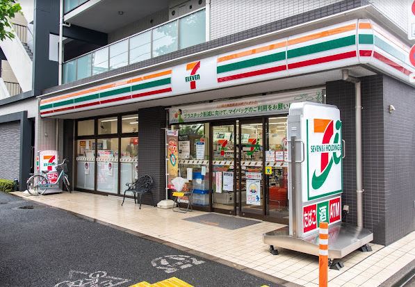 コンビニ　セブン－イレブン練馬中村北千川通り店（コンビニ）まで390m