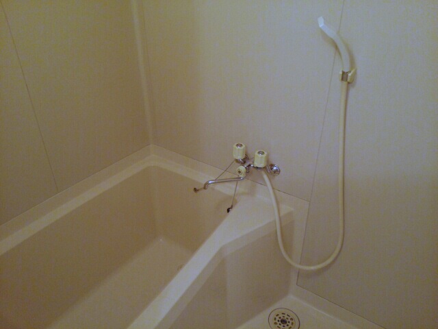バス・シャワールーム　※別号室の写真です。