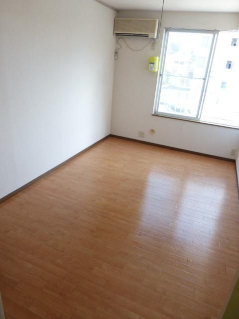 居室・リビング　★明るい洋室です★