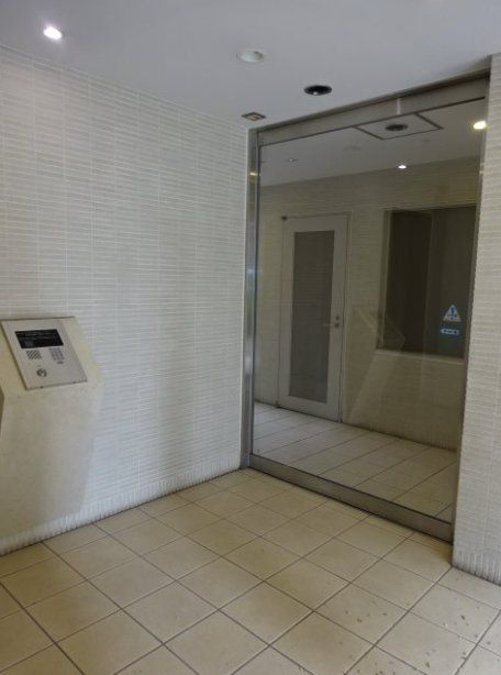 エントランス　エントランス