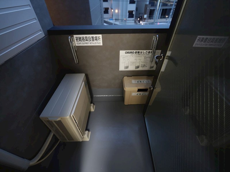 バルコニー　バルコニー　同仕様写真