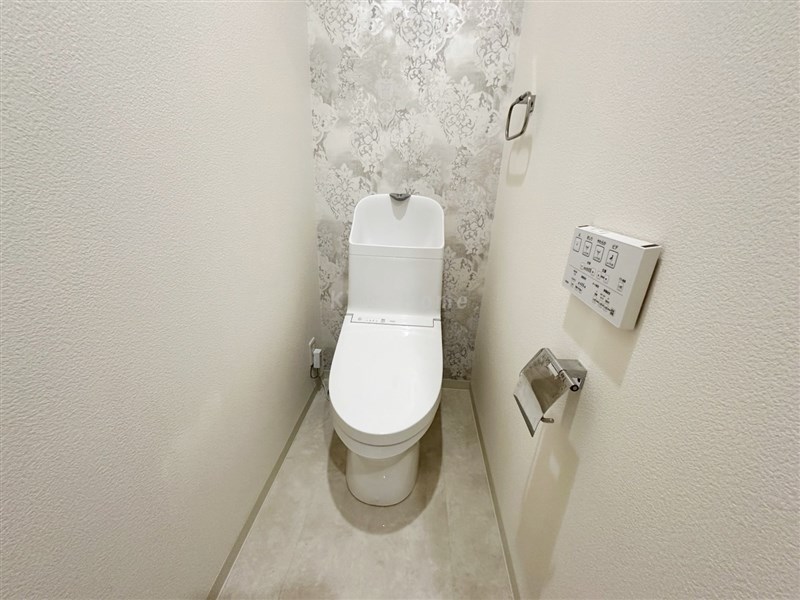 トイレ　【ドラッグストア】ライフォート鳴尾店まで740ｍ