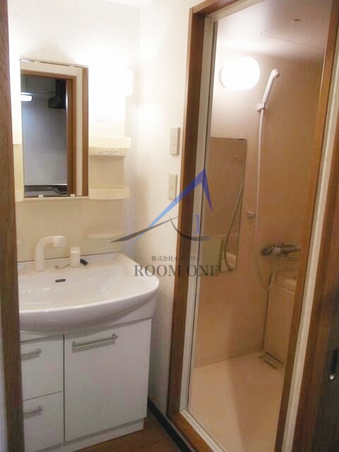 洗面設備　洗面台です。