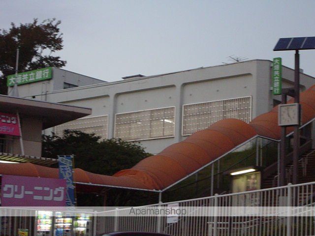 その他　大垣共立銀行ニュータウン特別出張所（その他）まで1074m