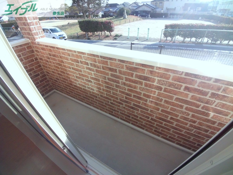 バルコニー　同物件別室反転タイプ画像