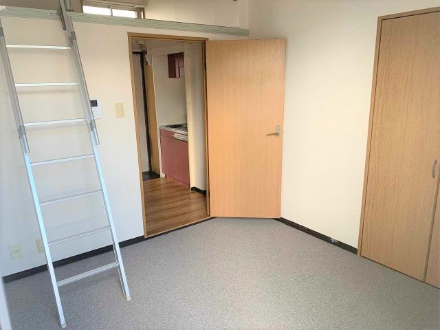 その他　メーカーはお部屋によって異なる場合がございます