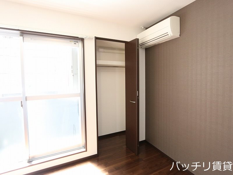 収納　同型タイプの為現状優先