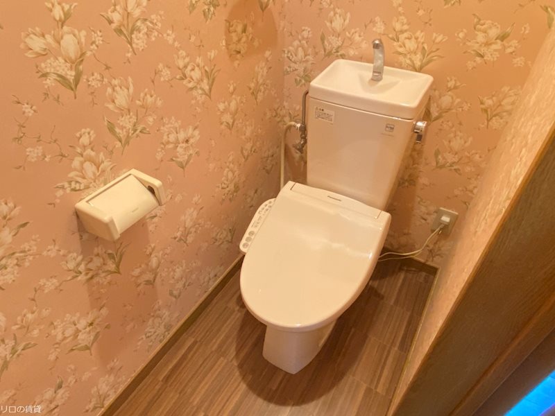 トイレ　別号室