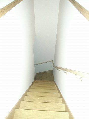 エントランス　階段