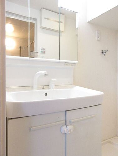 バス・シャワールーム　日々の暮らしに欠かせないお風呂です