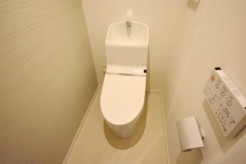 トイレ　トイレ