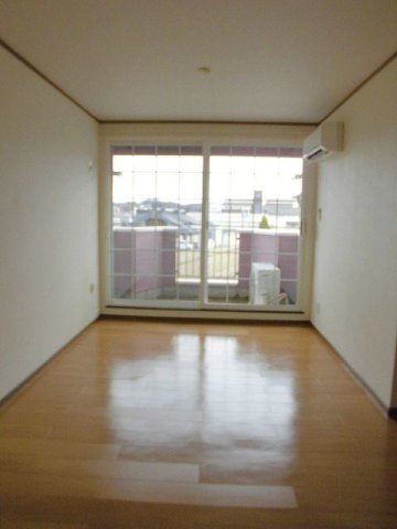 居室・リビング　居間です