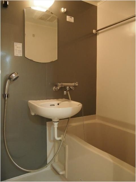 バス・シャワールーム　バス