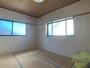 その他部屋・スペース　寝室は６帖の和室のお部屋です。