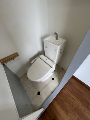 トイレ　コンパクトで使いやすいトイレです