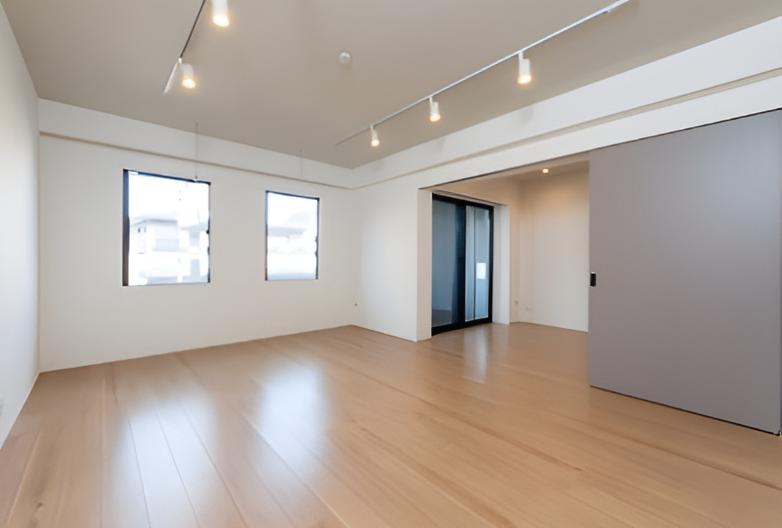 居室・リビング　☆明るい洋室☆