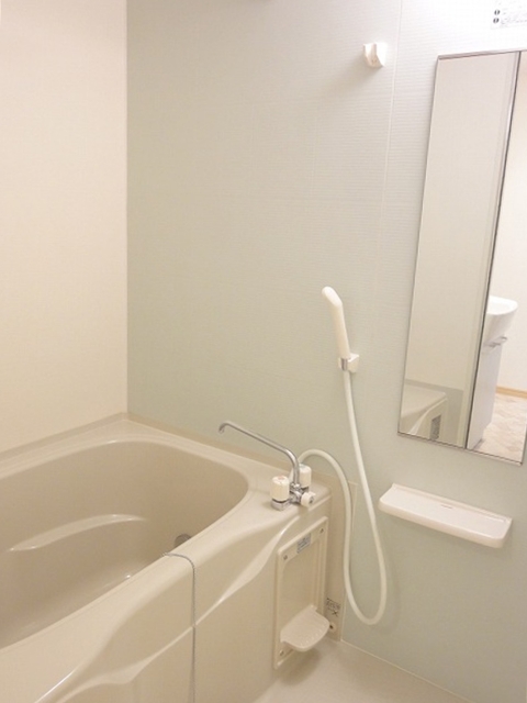 バス・シャワールーム　日々の疲れを癒すお風呂です♪