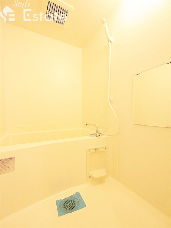 バス・シャワールーム　バスルーム