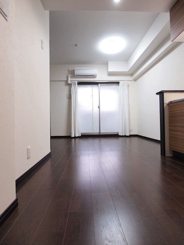 その他部屋・スペース　開口部の明るいお部屋です♪