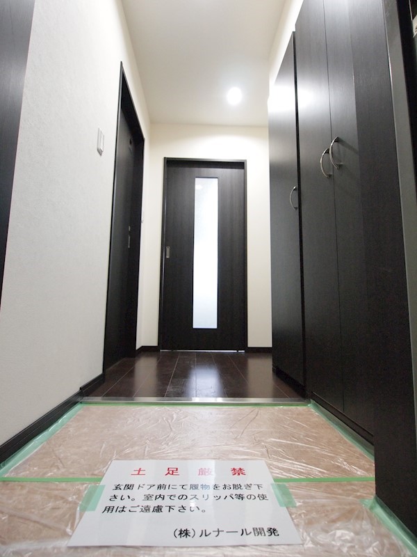 玄関　玄関シューズボックス完備です