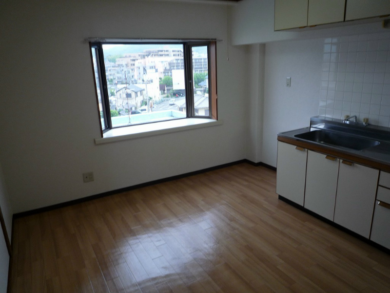 居室・リビング　8帖のダイニング