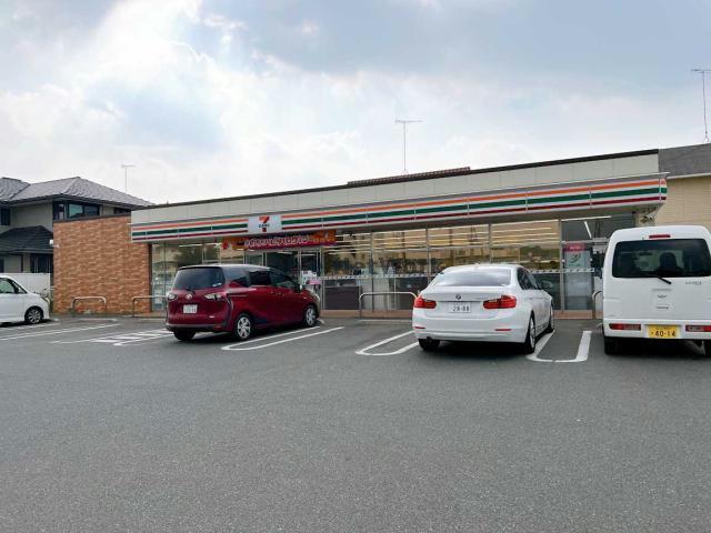 コンビニ　セブンイレブン宇部西平原店（コンビニ）まで1117m