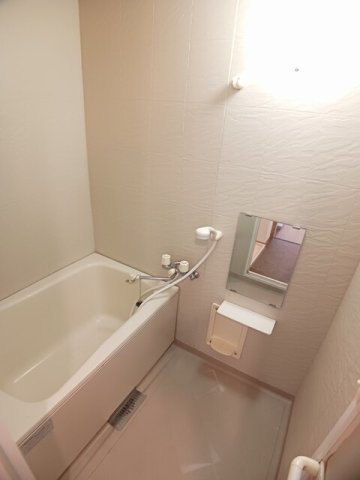 バス・シャワールーム　ゆったり過ごせるお風呂です