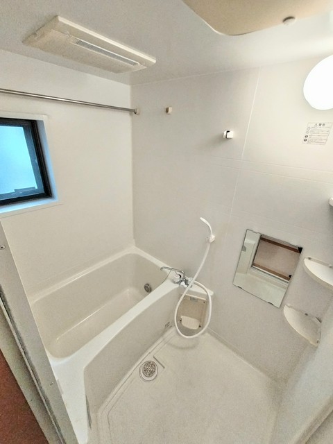 バス・シャワールーム　★★お風呂は嬉しい追焚機能付きです♪★★