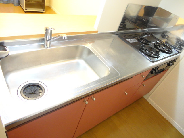 キッチン　ガスコンロ３口＆グリル付