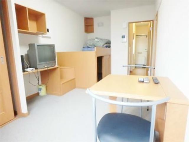 居室・リビング　６．５帖の洋室です