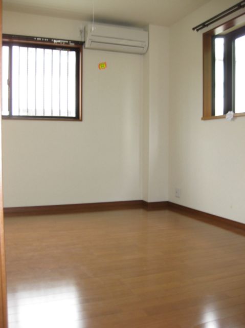 居室・リビング　洋室６帖のお部屋です。